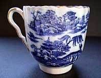 antique blue and white pottery image - VERY RARE EARLY SPODE BLUE AND WHITE PEARLWARE COFFEE CUP THE TWO FIGURES I PATTERN C.1785-90