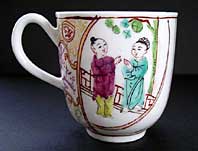 SUPERB CHRISTIANS LIVERPOOL ENGLISH PORCELAIN HAND PAINTED POLYCHROME CHINOISERIE FIGURES COFFEE CIP C.1768-72